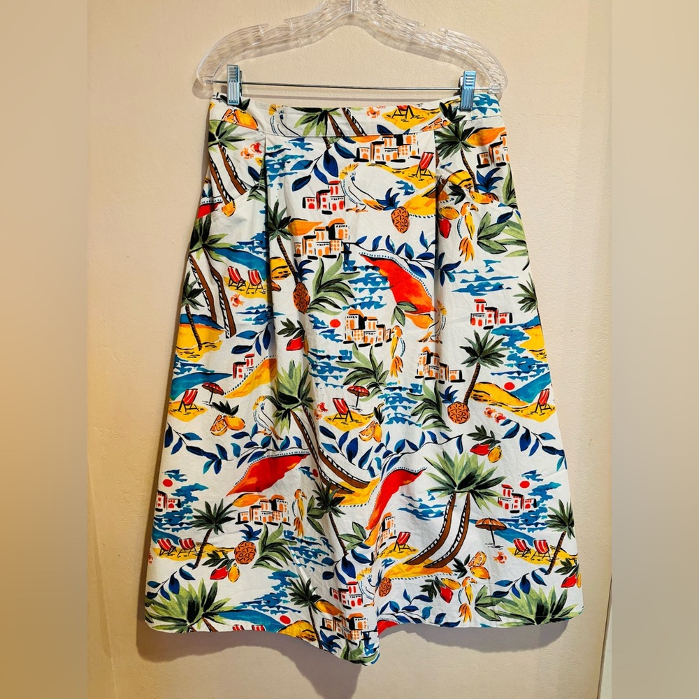 St. John's Bay Sand Castle and Pineapple Themed A-Line Skirt, w/ Pockets, size L